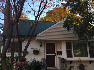 2214 E 12th St, Des Moines, IA 50316