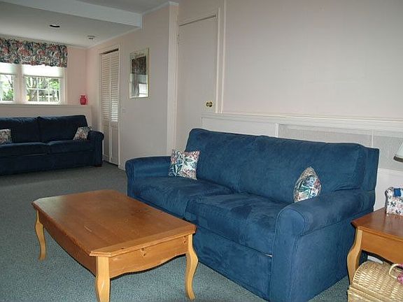 4th image of 85 Somerset Ave
