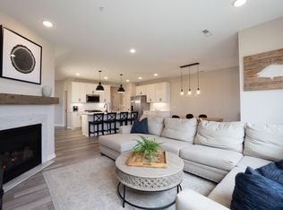 11307 Brookview Rd, Woodbury, MN 55129