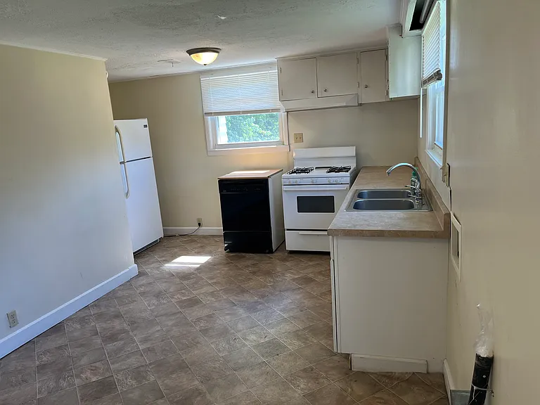 5114 W Ridge Rd #2 — Photo 4