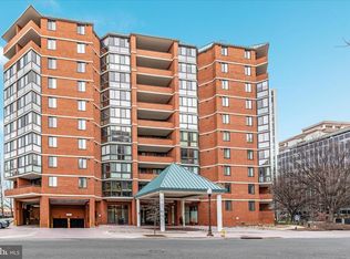 1001 N Randolph St APT 202, Arlington, VA 22201