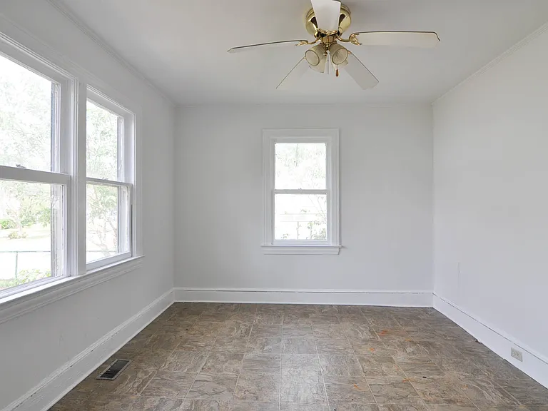 280 Cedar St — Photo 8