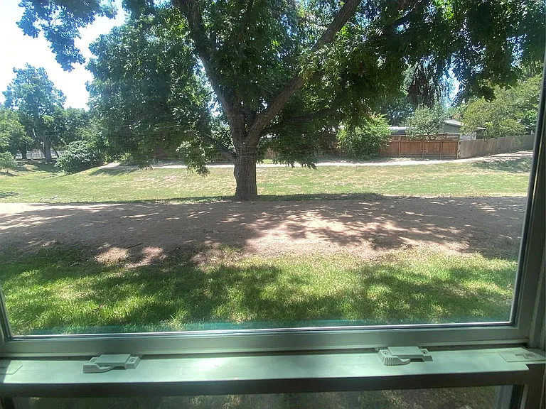 10616 Mellow Mdws #11B — Photo 37