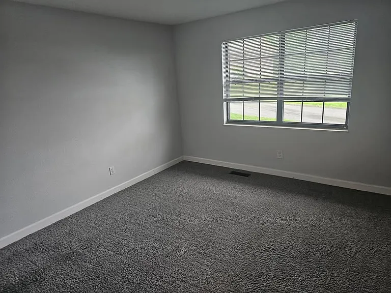 307 Pine Ridge Dr #307 — Photo 3