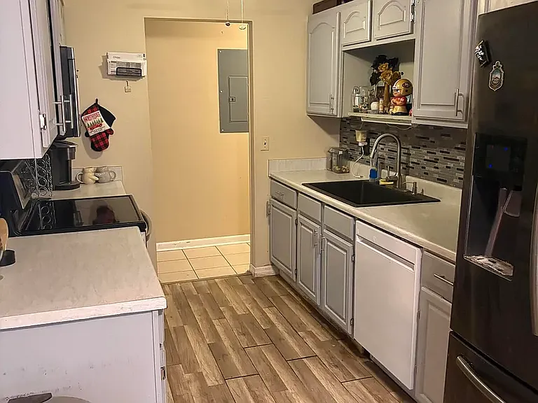 1154 Hickory Cv — Photo 1