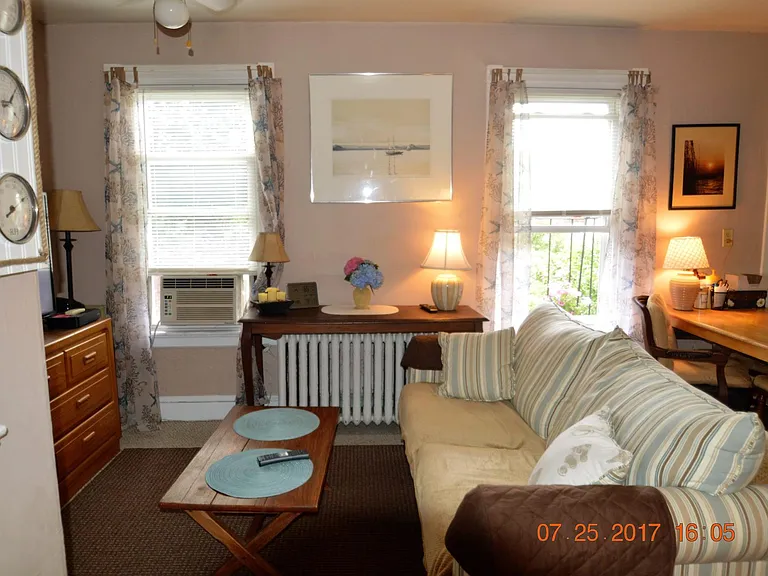 616 Thames St #3 — Photo 4