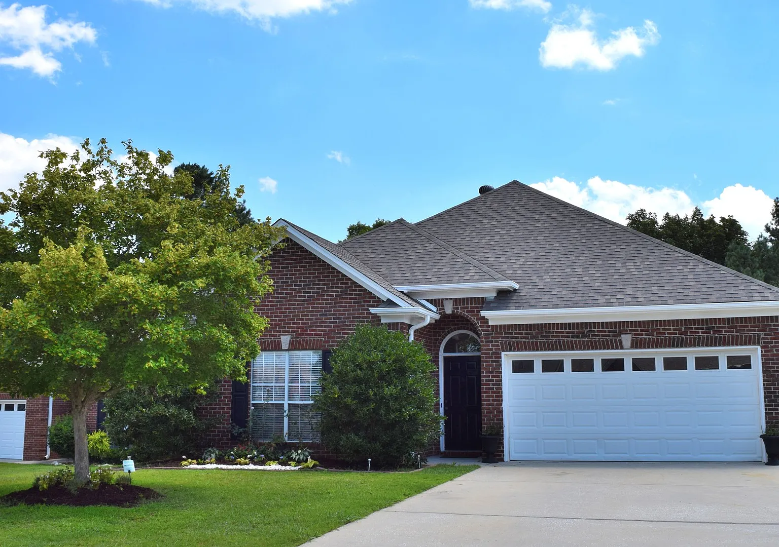 Home available for rent in Calera...View with 48 Hours Notice! — Photo 2