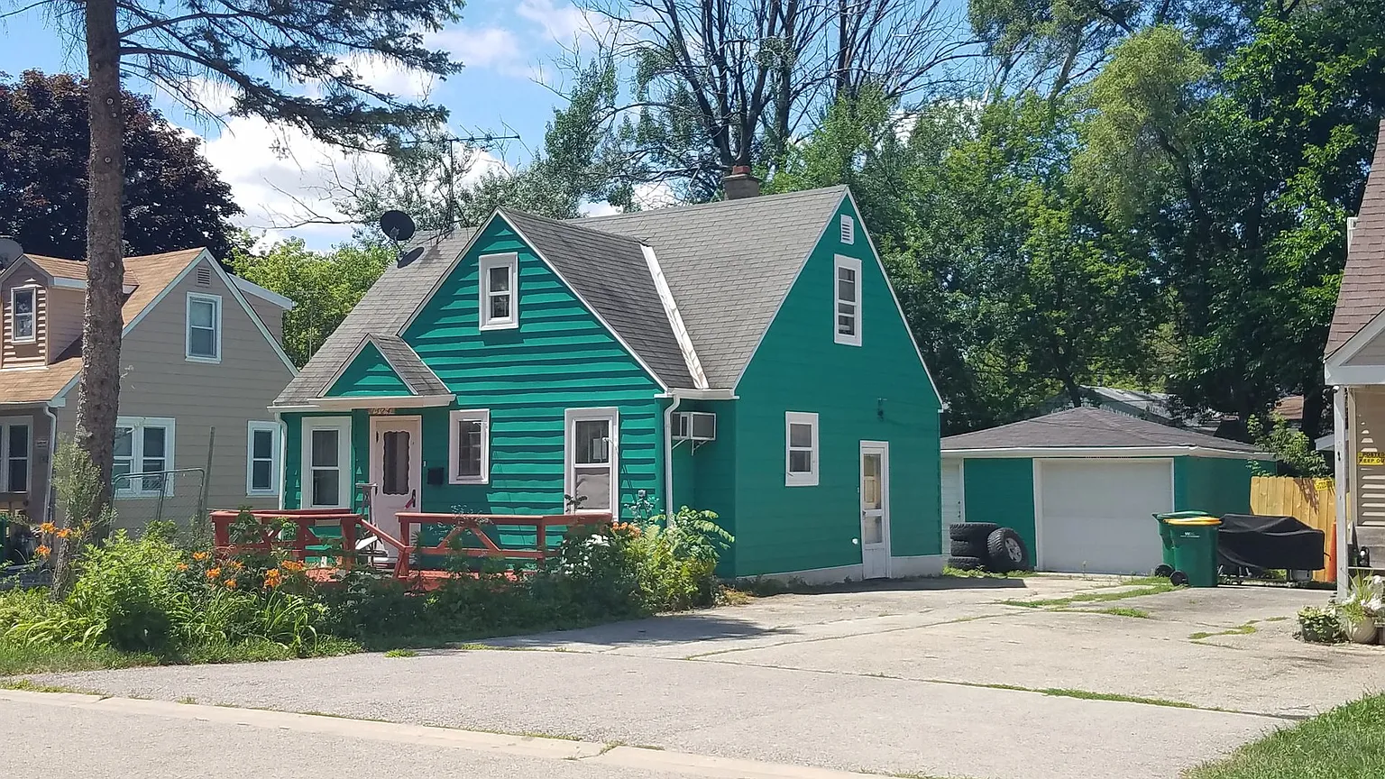 1324 Pine Grove Ave photo 1