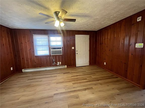3rd image of 1725 Cumberland Dr