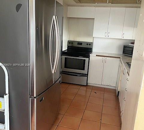 2nd image of 3505 S Ocean Dr APT 505