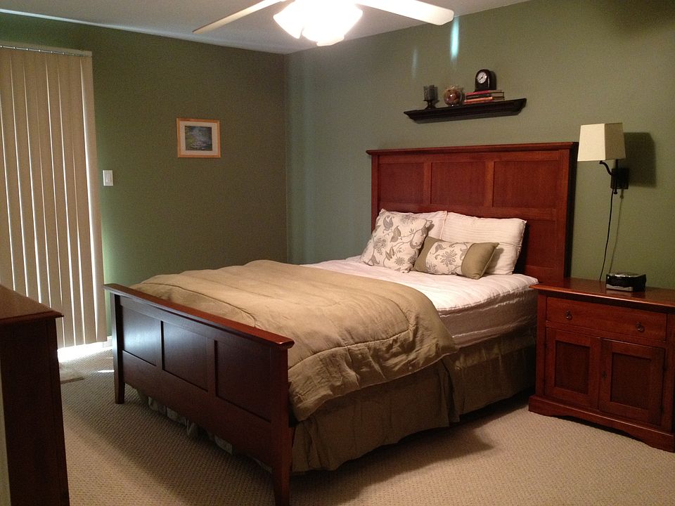 1st image of 6096 Essex House Sq