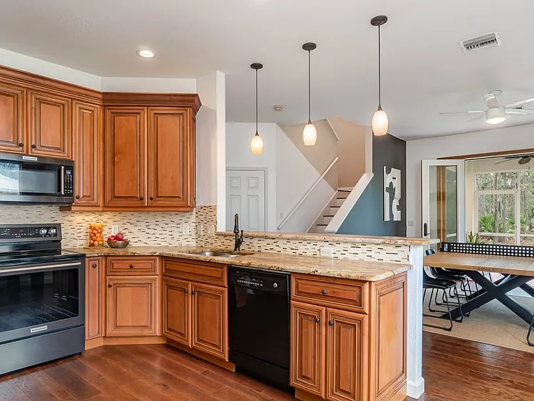 14323 Reflection Lakes Dr — Photo 2