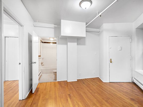 5th image of 375 Pleasant Ave APT 4B