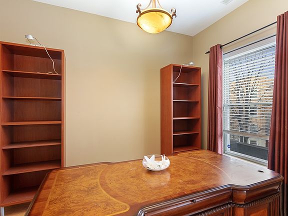 4th image of 4414 S Vincennes Ave APT 2