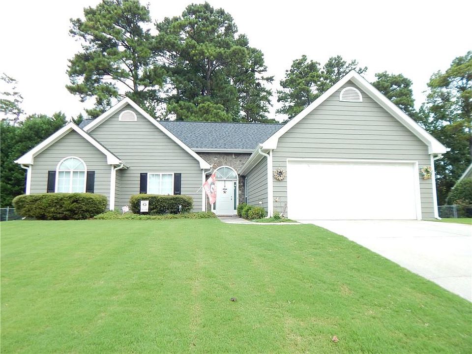 1st image of 541 Ashton Manor Dr
