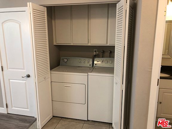 4th image of 1830 Colby Ave APT 6