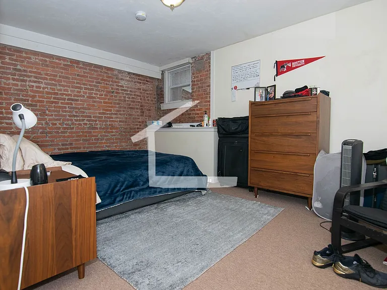 77 Gibbs St #1 — Photo 2