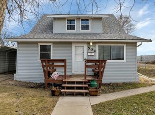 504 8th St NE, Minot, ND 58703