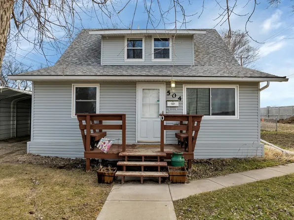 504 8th St NE, Minot, ND 58703