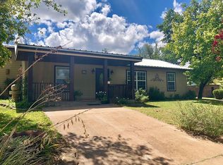517 Wilson St, Mason, TX 76856