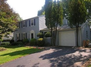 9721 Waterline Dr, Burke, VA 22015