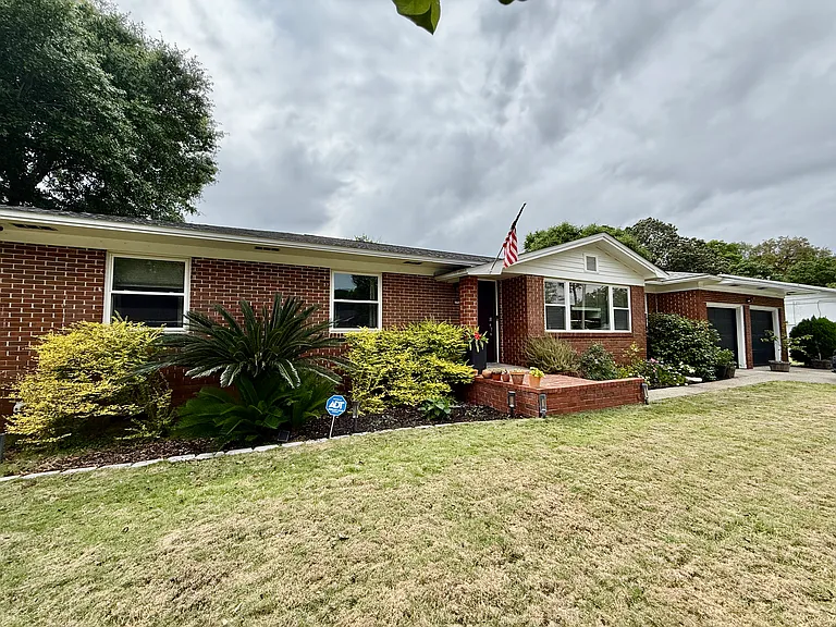 3791 Maule Rd — Photo 53