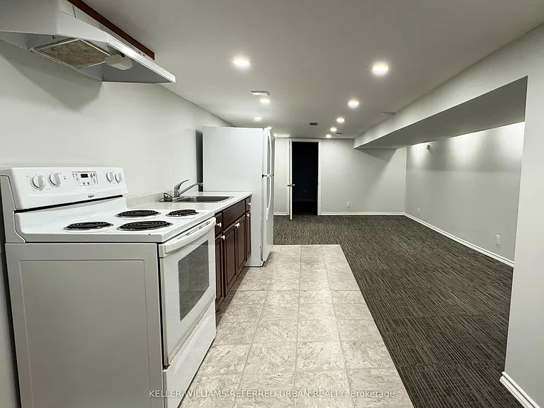 157 Harding Blvd #BASEMENT — Photo 3