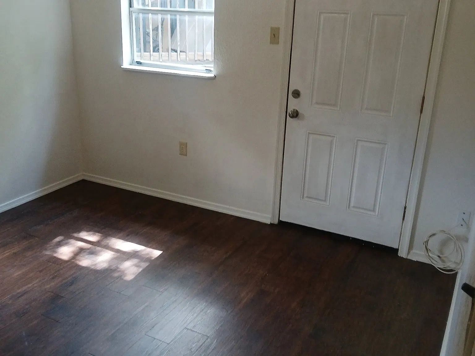3 bed, 1200 sqft, $1,795 — Photo 4