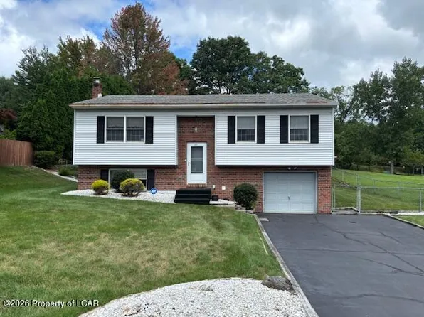 38 Vista Dr, Nanticoke, PA 18634