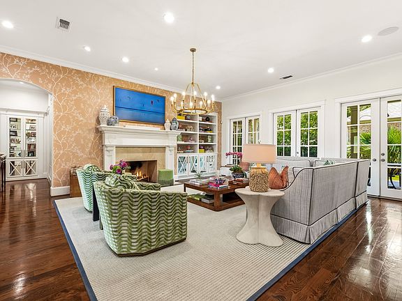 5th image of 6714 Glendora Ave