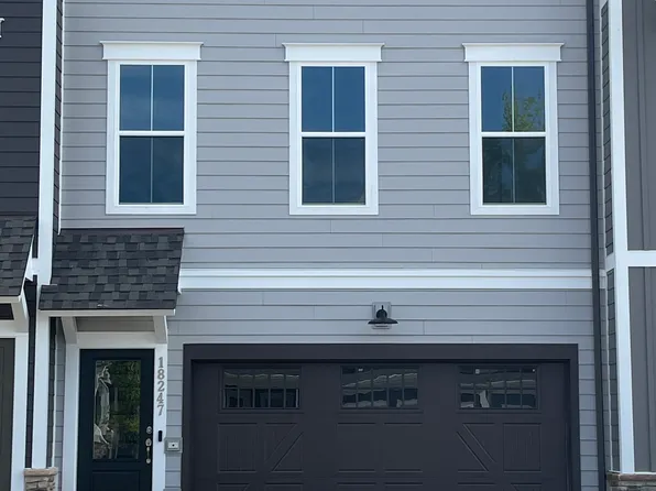 18247 Moss Garden Rd, Dumfries, VA 22026