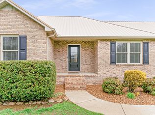 261 Dry Creek Ln, Winchester, TN 37398