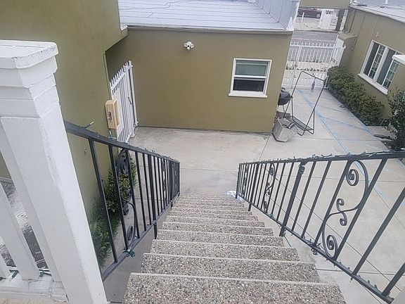 4th image of 6202 Cherry Ave