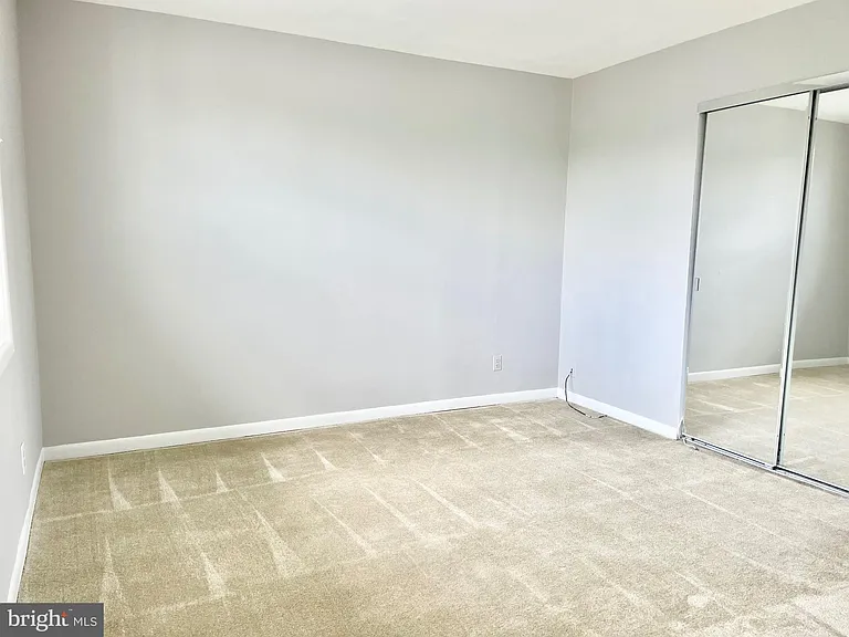 2713 S Walter Reed Dr #B — Photo 18