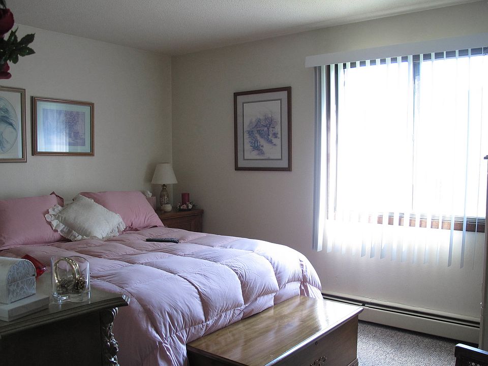 2nd image of 5001 W 43rd St APT 4