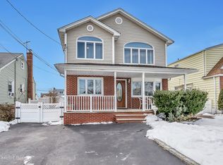 1011 3rd Ave, Franklin Square, NY 11010