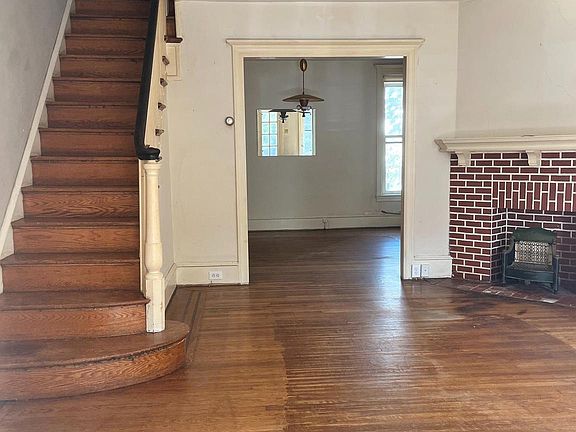5th image of 513 E Cheltenham Ave