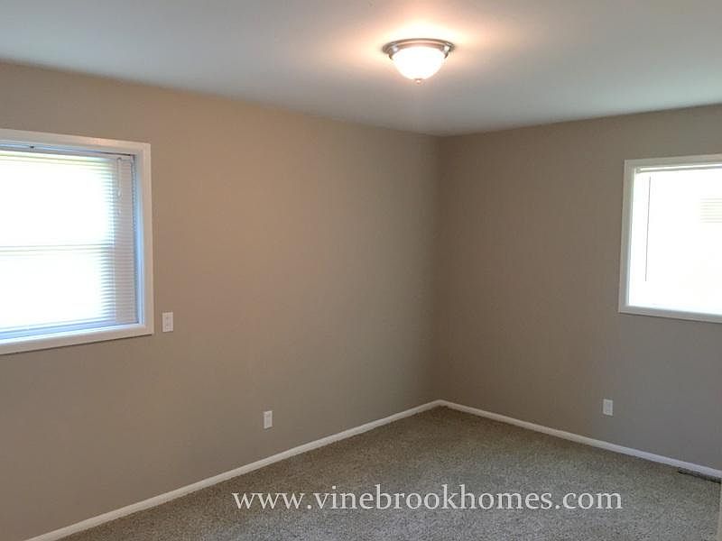 1st image of 85 Brookhaven Dr