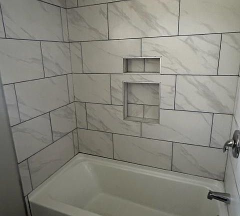 2nd image of 143 Skokiaan Dr #12