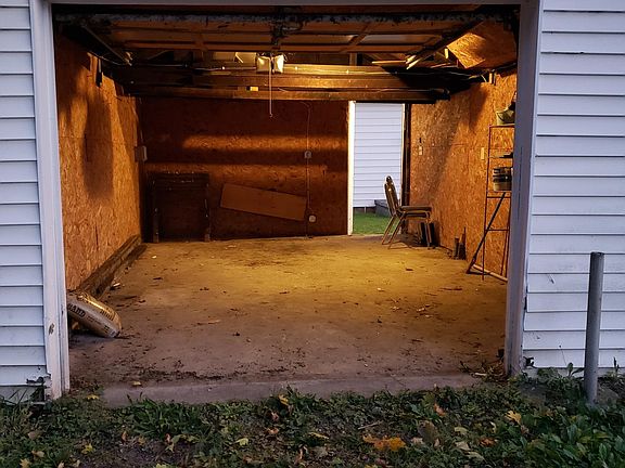 5th image of 308 Murray Ave