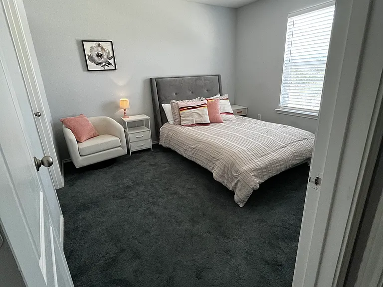 2424 Kent Dr — Photo 7
