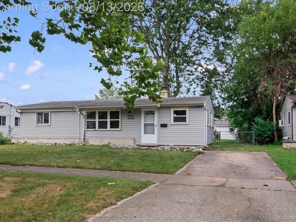 1420 S Carlson St, Westland, MI 48186