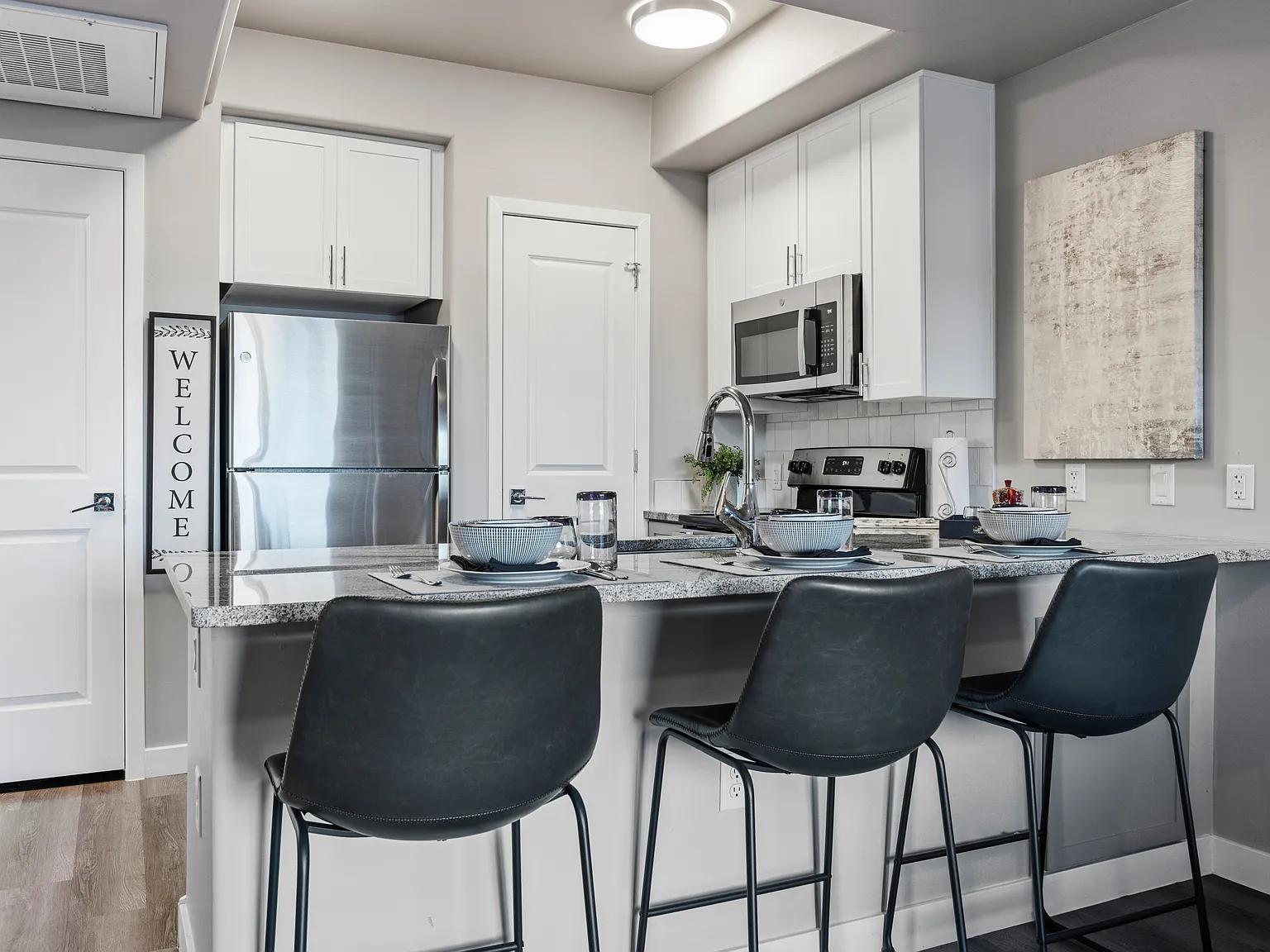 Granite Mountain Apartments — Photo 2