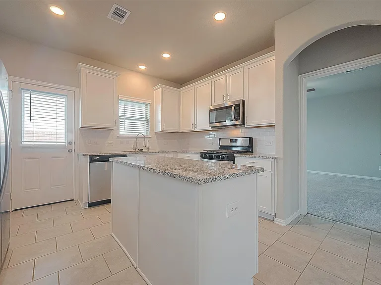 7446 French Quarter Ct — Photo 13