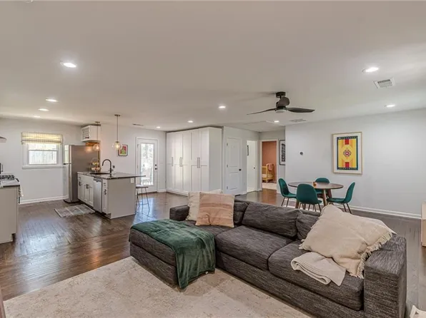 1692 Derrill Dr, Decatur, GA 30032