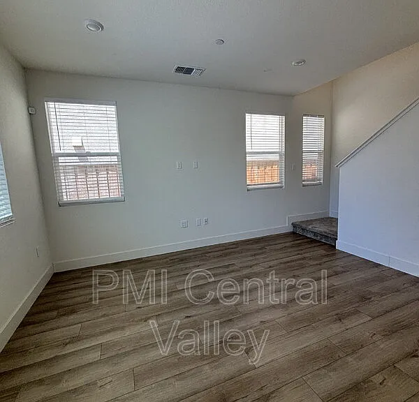 3226 Tibidabo St — Photo 39