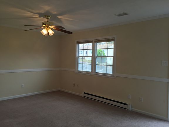 4th image of 353 Red Oak Dr