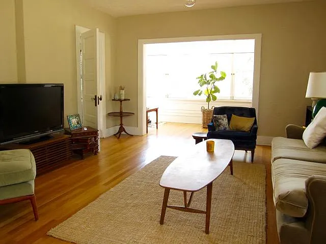 322 Market St — Photo 4