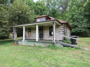 5202 Yellow Mountain Rd, Roanoke, VA 24014