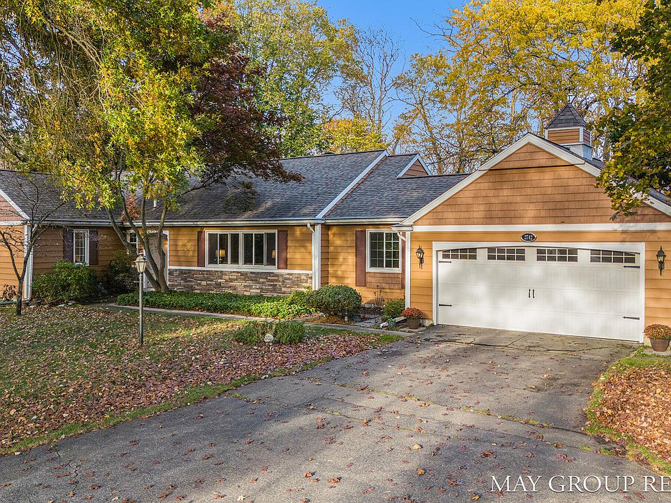 1st image of 2742 Wildridge Ct NE